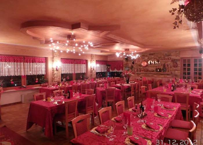 Hotel Corona Отель 3*