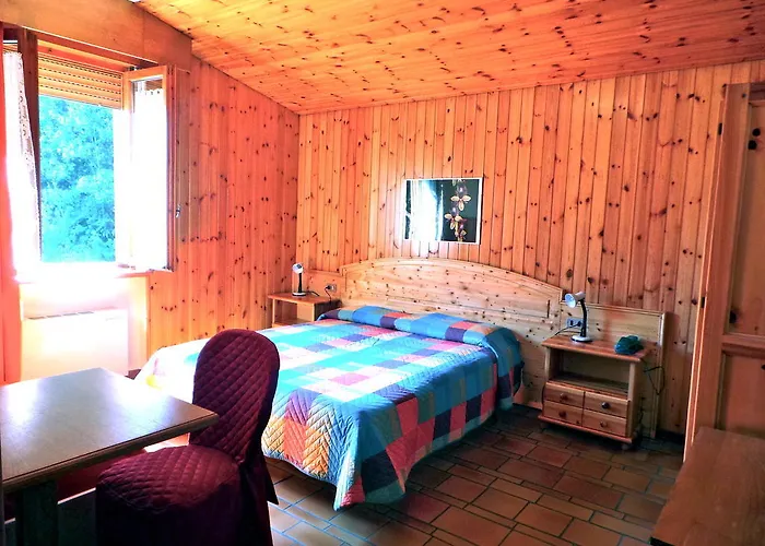 Hotel Corona Бранци